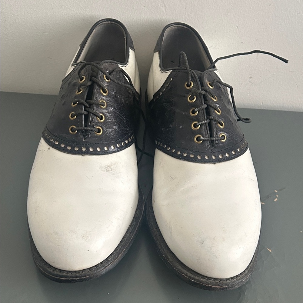 FootJoy, Men’s Size 9D Classic Dry Golf Shoes